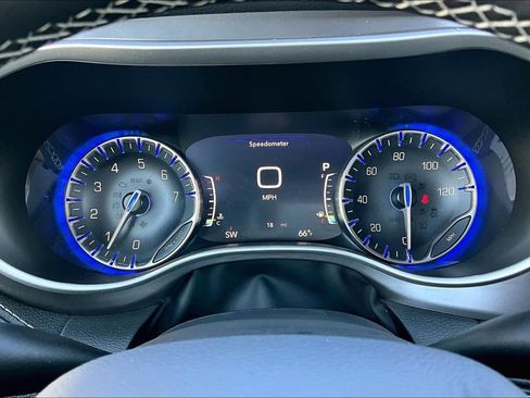 New 2026 Chrysler Pacifica Select FWD image 8