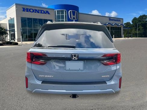 New 2026 Honda Odyssey Touring image 3
