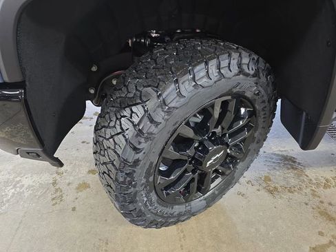 New 2026 Chevrolet Silverado 2500 LT image 32