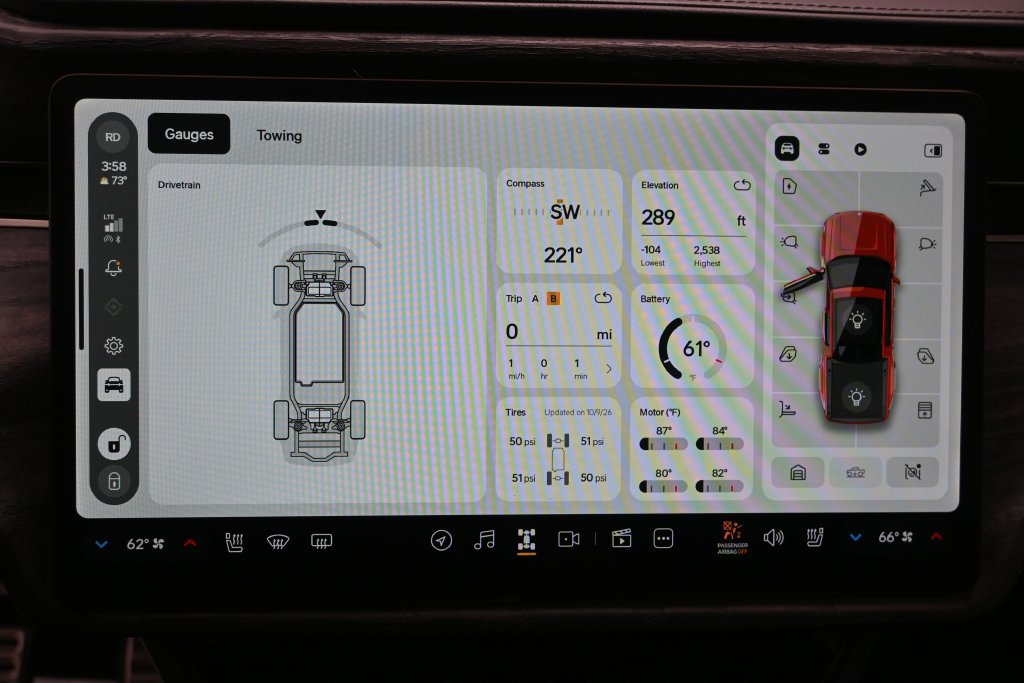 Used 2022 Rivian R1T Adventure AWD/4WD image 16