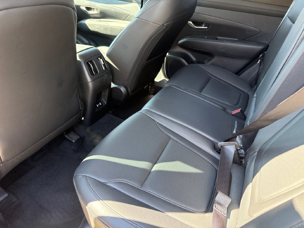 Used 2025 Hyundai Tucson SEL FWD image 16