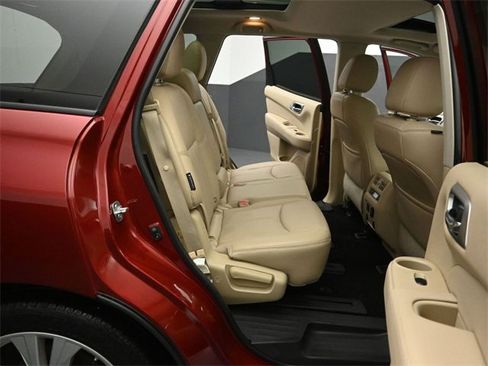 Used 2018 Nissan Pathfinder SL w/ SL Premium Package image 26