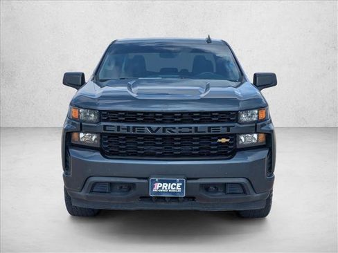 Used 2020 Chevrolet Silverado 1500 Custom w/ Custom Value Package RWD image 2