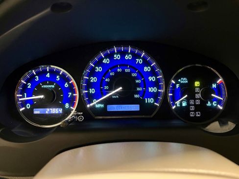 Used 2006 Toyota Sienna XLE Limited image 10