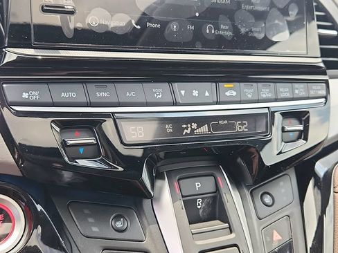 New 2026 Honda Odyssey Touring image 16