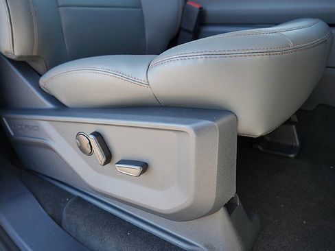 New 2025 Ford Expedition Max Active image 34