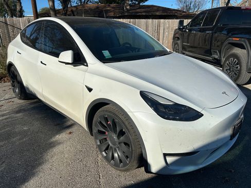 Used 2021 Tesla Model Y Performance image 21
