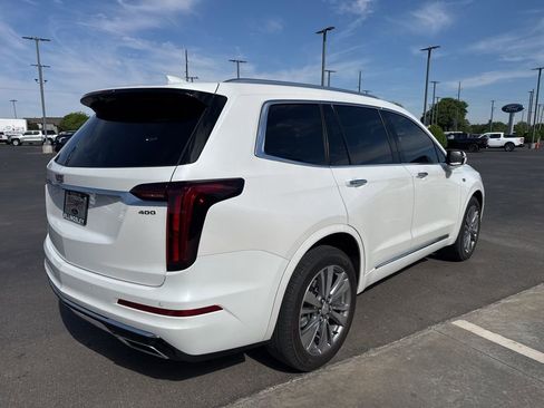 Used 2024 Cadillac XT6 Premium Luxury FWD image 5