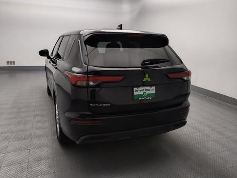 Used 2022 Mitsubishi Outlander ES AWD/4WD image 6