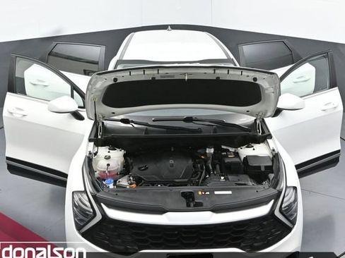 Used 2025 Kia Sportage LX FWD image 23