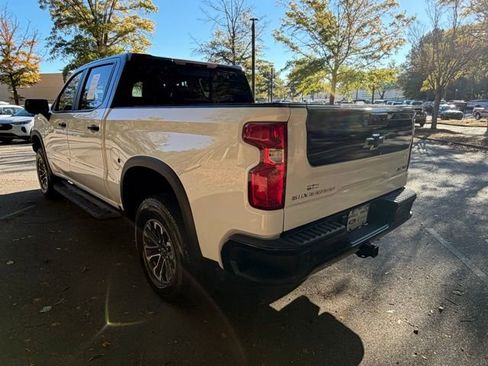 Used 2025 Chevrolet Silverado 1500 ZR2 w/ Technology Package image 5