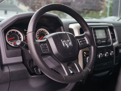 Used 2016 RAM 1500 Classic SLT AWD/4WD image 14