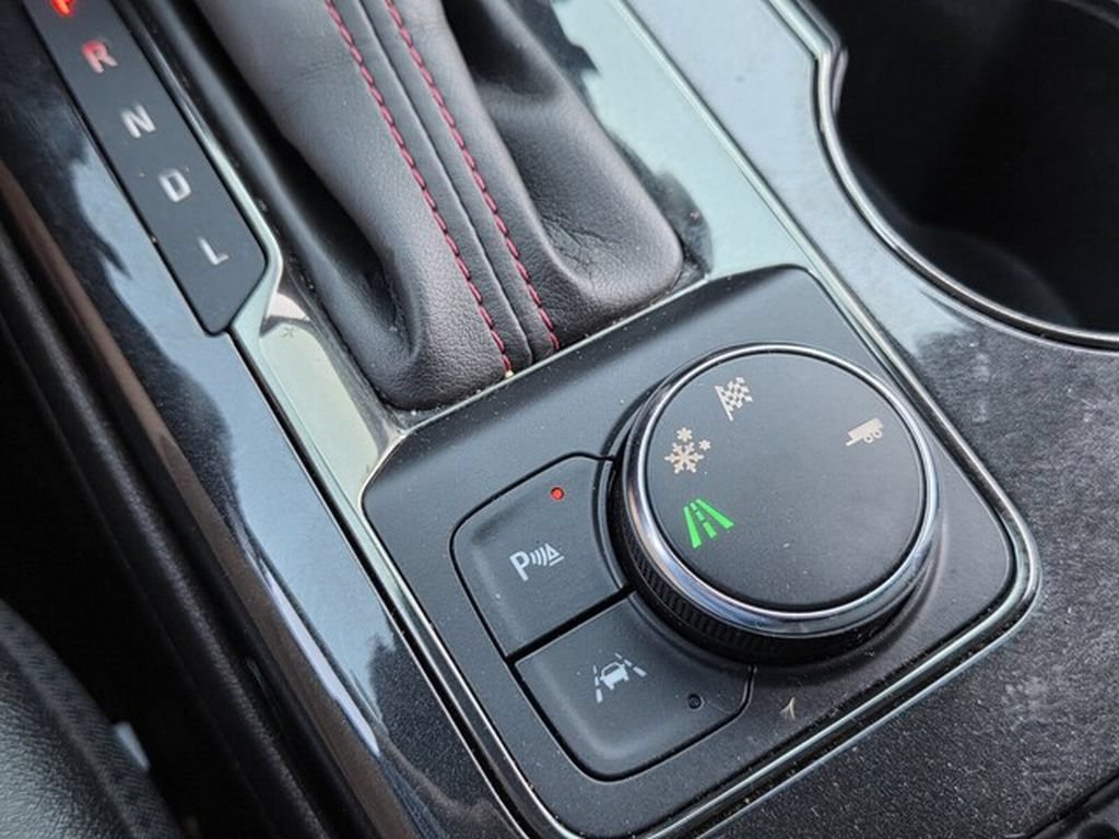 Used 2021 Chevrolet Blazer RS w/ Enhanced Convenience Package FWD image 34
