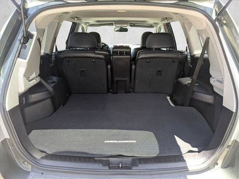 Used 2013 Toyota Highlander Limited FWD image 6