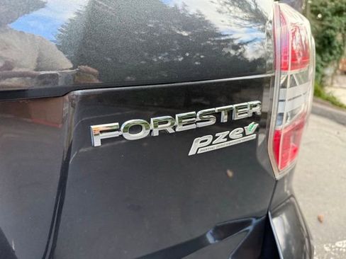 Used 2015 Subaru Forester 2.5i Touring w/ Eyesight & Navigation System image 25