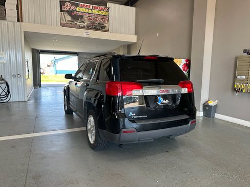 Used 2011 GMC Terrain SLT image 7