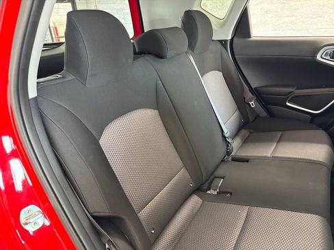 Used 2024 Kia Soul LX w/ Option Group 015 FWD image 41