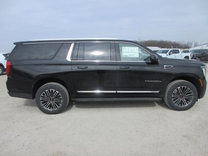 New 2026 GMC Yukon XL Elevation w/ Elevation Premium Package