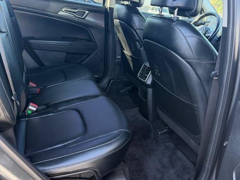 Used 2023 Kia Sportage EX FWD image 32