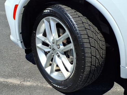 Used 2024 Dodge Durango GT AWD/4WD image 8