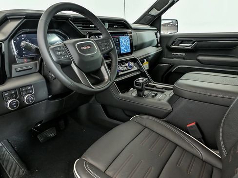 New 2026 GMC Sierra 1500 AT4X w/ LPO, Black Badging Package AWD/4WD image 10
