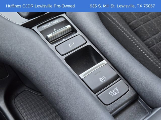 Used 2024 Honda HR-V LX image 25