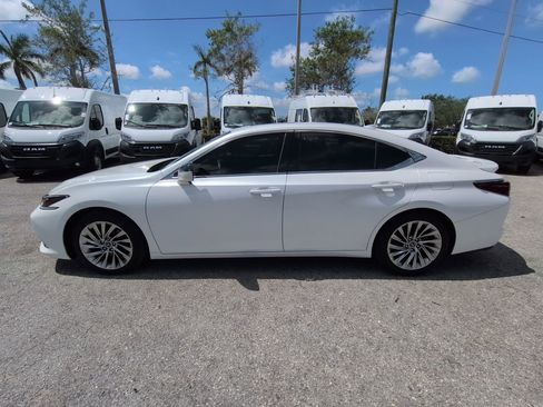 Used 2023 Lexus ES 350 Ultra Luxury w/ Accessory Package (Z1) FWD image 8
