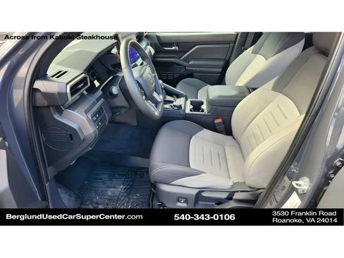 Used 2024 Toyota Tacoma TRD Sport image 14