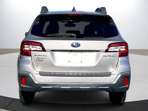 Used 2019 Subaru Outback 2.5i Limited image 7