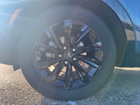 Used 2024 Buick Envista Sport Touring w/ Convenience I Package image 11