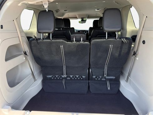 Certified 2023 Chrysler Pacifica Touring-L image 18