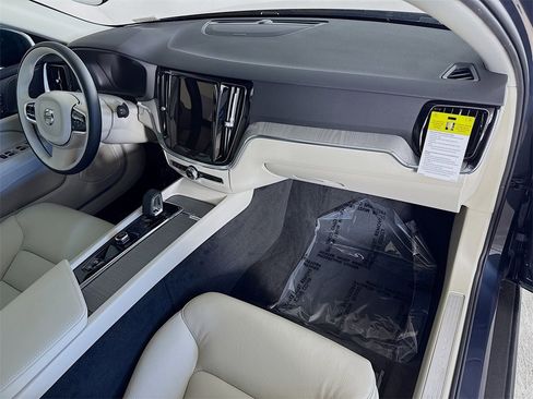 New 2026 Volvo V60 B5 Cross Country Plus w/ Climate Package image 30