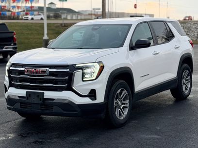 Used 2025 GMC Terrain Elevation