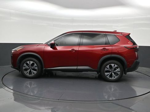 Used 2021 Nissan Rogue SV FWD image 2
