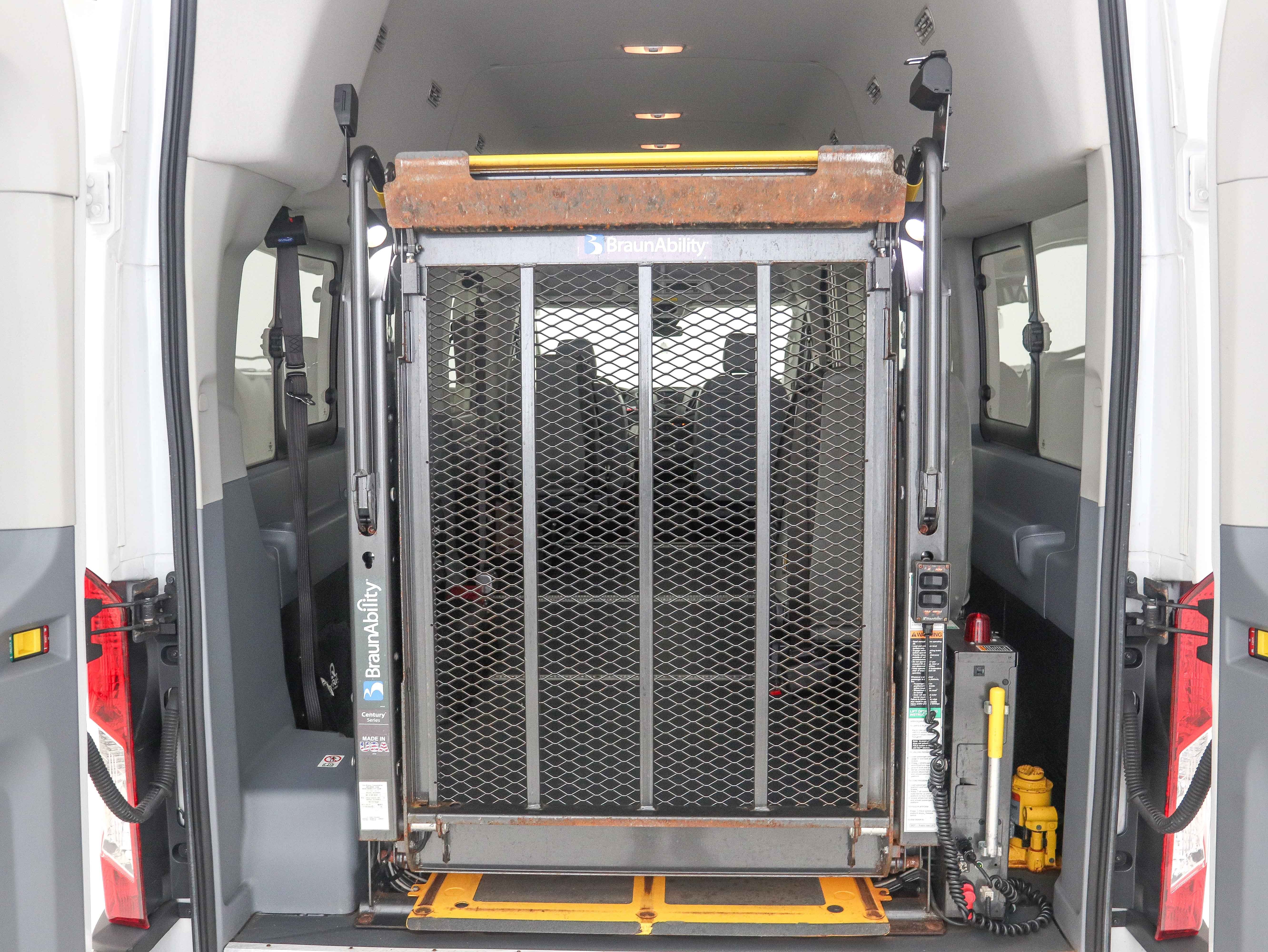 Used 2019 Ford Transit 350 XL RWD image 16