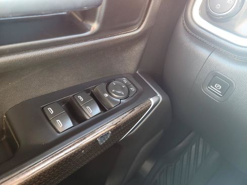 Used 2021 Chevrolet Silverado 1500 RST AWD/4WD image 13