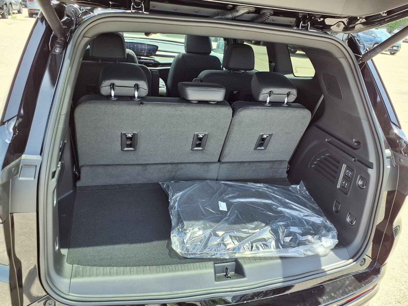 New 2026 Buick Enclave Sport Touring w/ Power Package FWD image 22