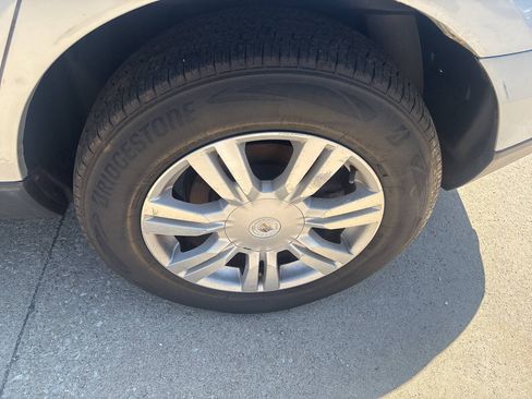 Used 2012 Cadillac SRX Luxury FWD image 10