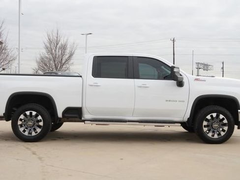 Used 2025 Chevrolet Silverado 2500 LT w/ Safety Package AWD/4WD image 10