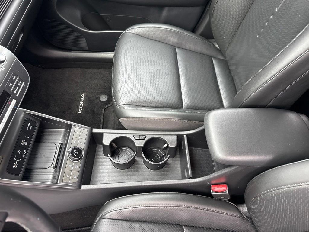 Used 2024 Hyundai Kona Limited AWD/4WD image 33