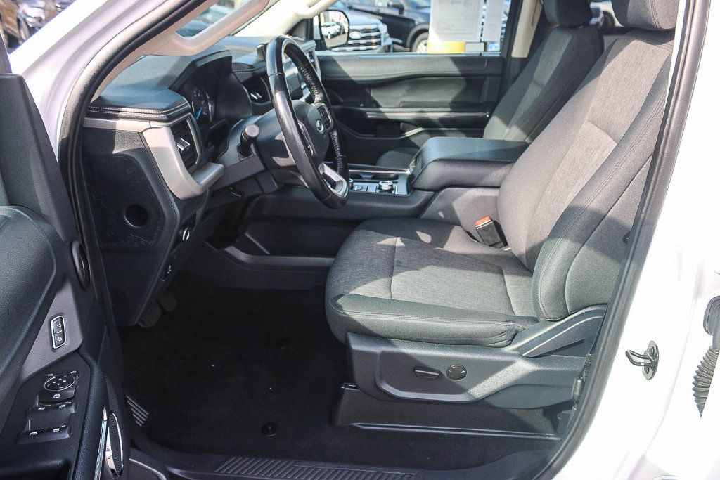 Certified 2024 Ford Expedition XLT AWD/4WD image 18