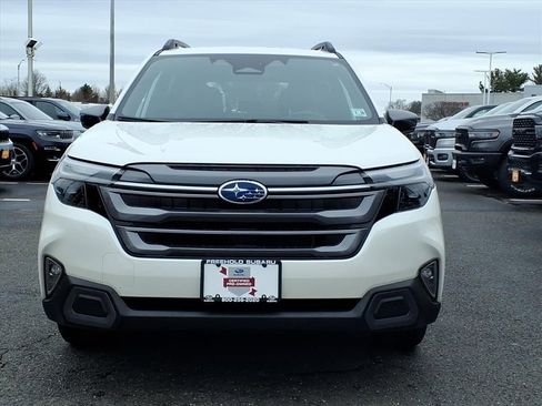 Used 2025 Subaru Forester Limited image 2