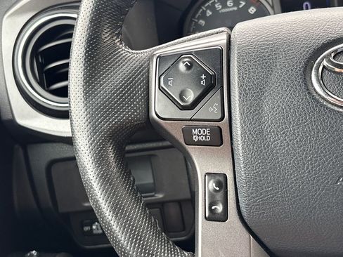 Used 2019 Toyota Tacoma 4x4 Double Cab image 18