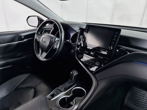 Used 2022 Toyota Camry XLE AWD/4WD image 26