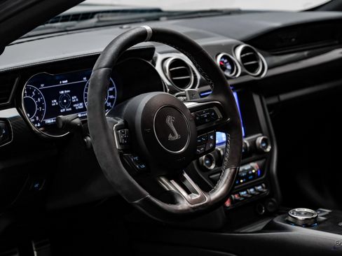 Used 2020 Ford Mustang Shelby GT500 w/ Carbon Fiber Track Pack image 45