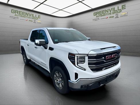 Used 2026 GMC Sierra 1500 SLT AWD/4WD image 3