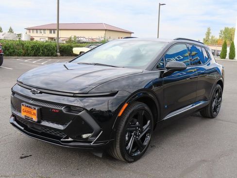 Certified 2024 Chevrolet Equinox EV RS image 3