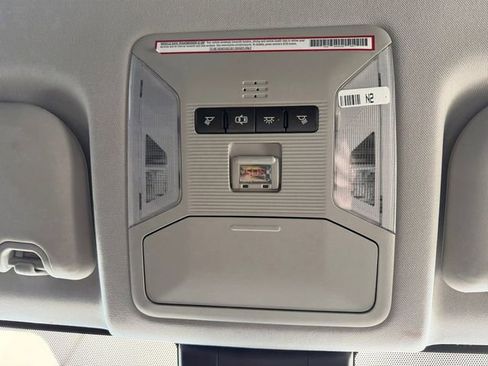 Used 2019 Toyota RAV4 LE image 22