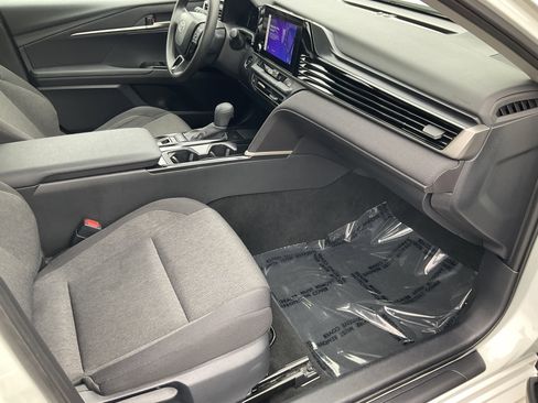 Used 2025 Toyota Camry LE image 26
