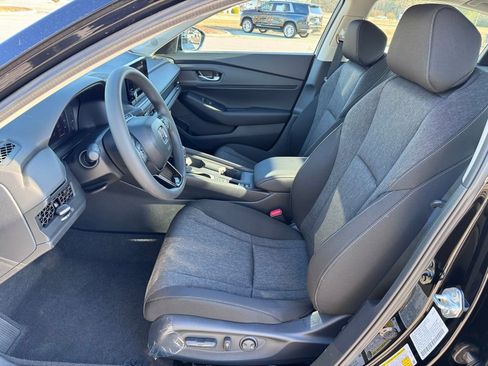 New 2025 Honda Accord SE image 9